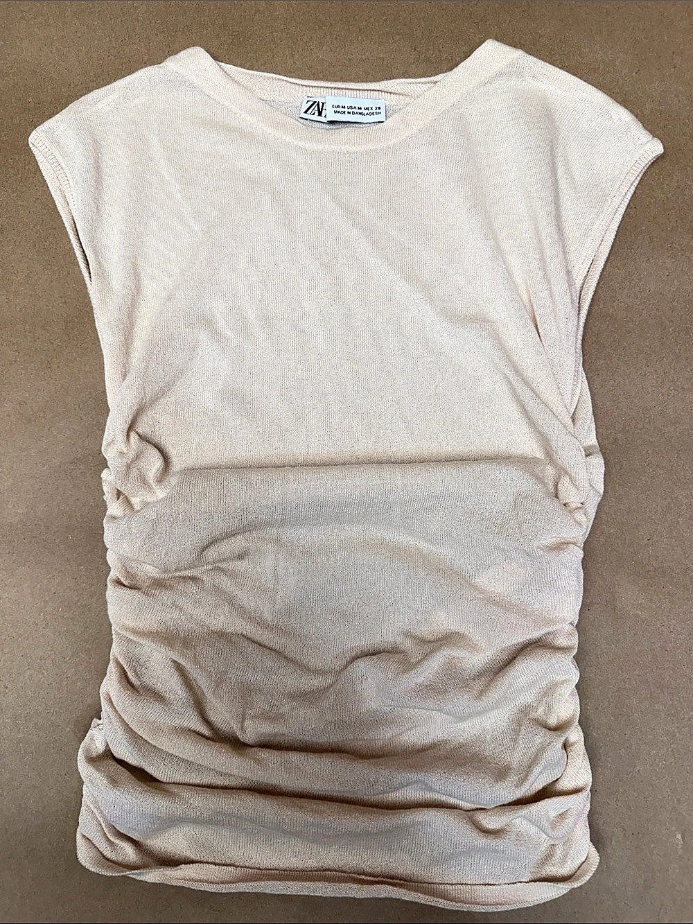 Zara Ruched Short Sleeve Top in Cream Size Medium